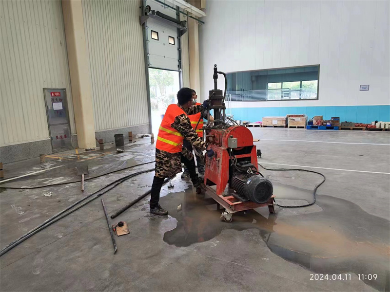 公主岭厂房地面下沉塌陷注浆加固施工